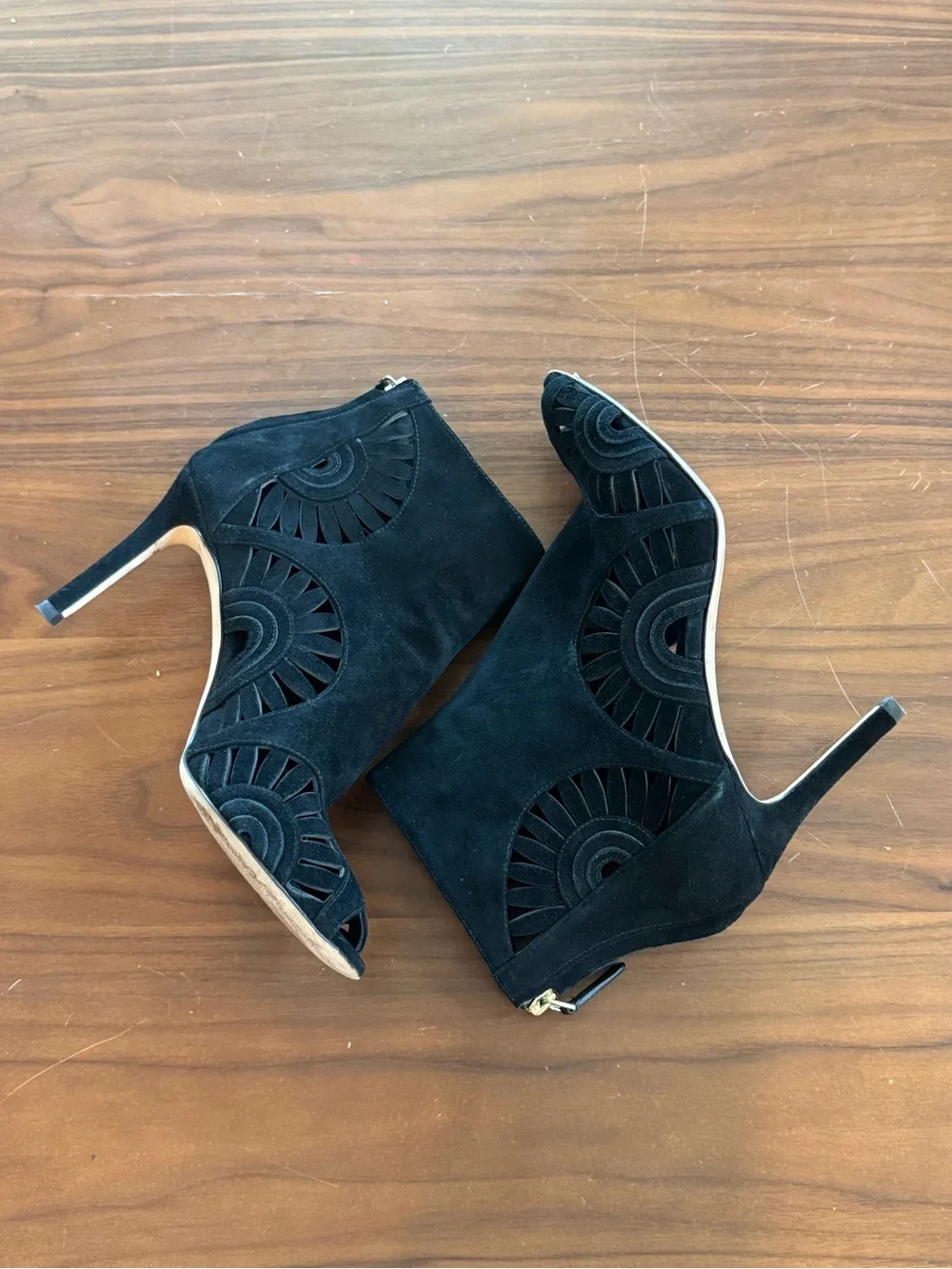 Tory Burch Leyla Black Suede Peep Toe Ankle Boots Size 8.5 🖤